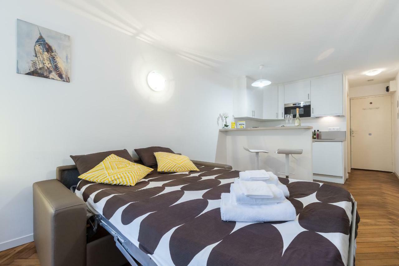 Cosy Malte Apartment Menton Bagian luar foto